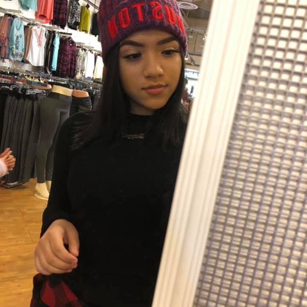 Meet your Posher, Emily